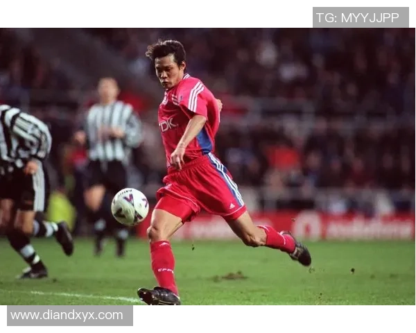 回顾足球历史较早的明星球员及其辉煌成就分析 回顾足球历史较早的明星球员及其辉煌成就分析